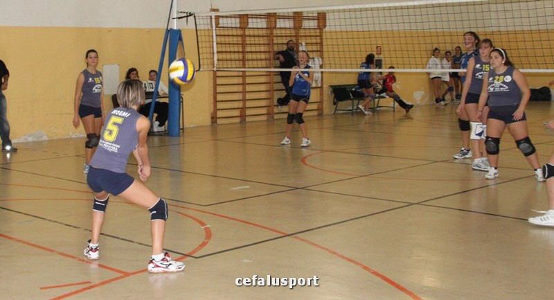 111116 volley 112y_tn.jpg